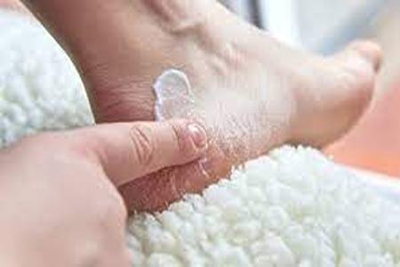تصویر 1 از قیمت کرم ترک پا + خرید باور نکردنی